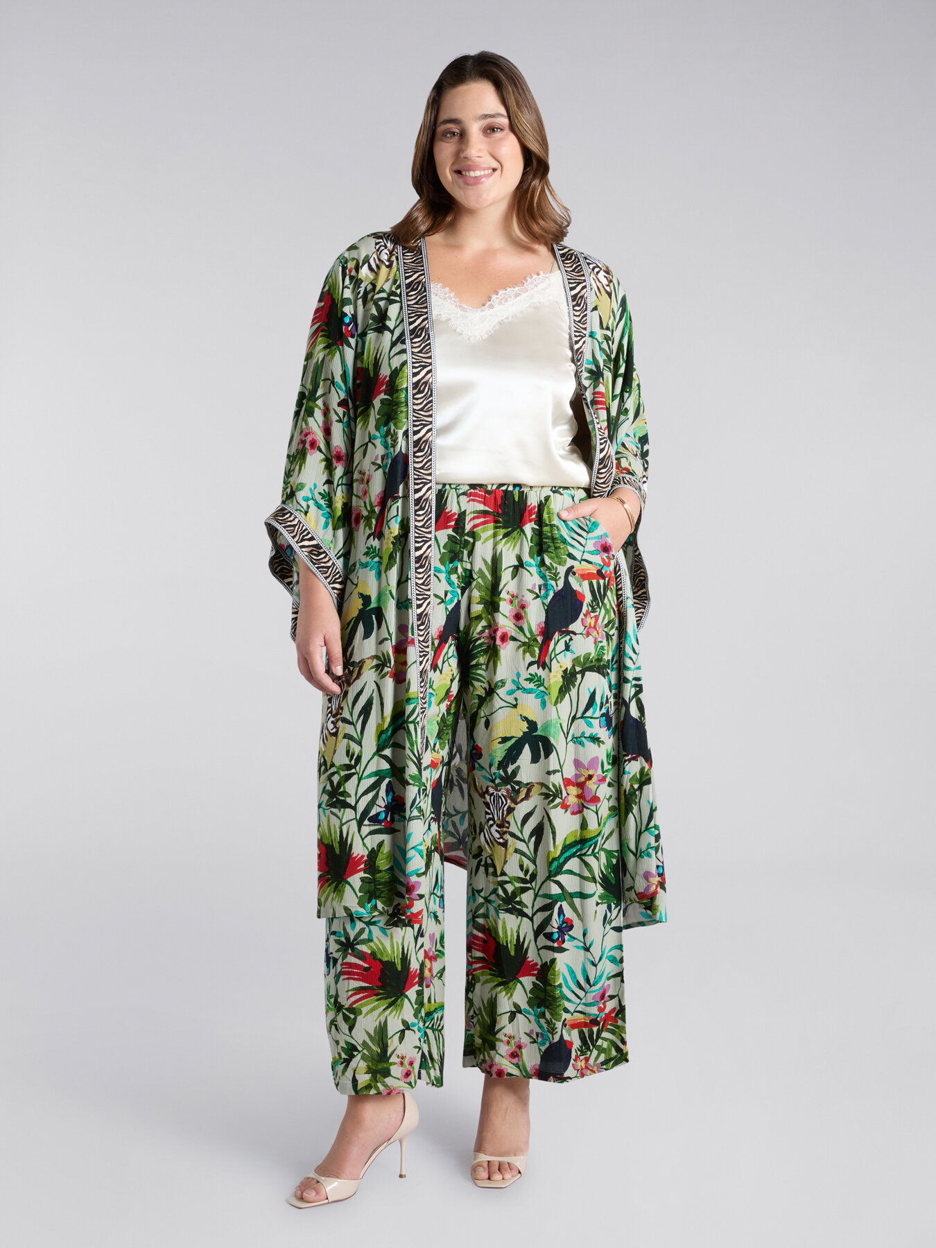 Top aus Satin mit Spitze image number 0