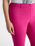 Capri-Hose mit Schlitzen am Abschluss image number 3