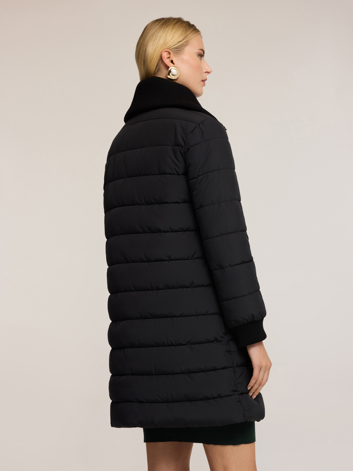 Down jacket with knit collar image number 1