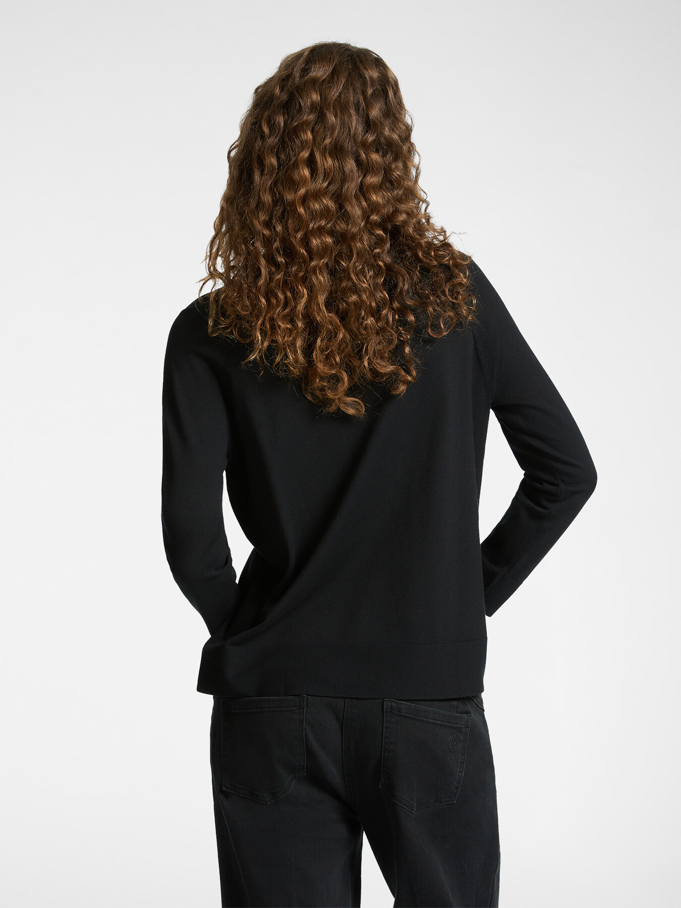 Maglia con scollo a barchetta image number 1
