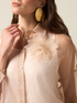 Camicia in organza con spilla image number 2