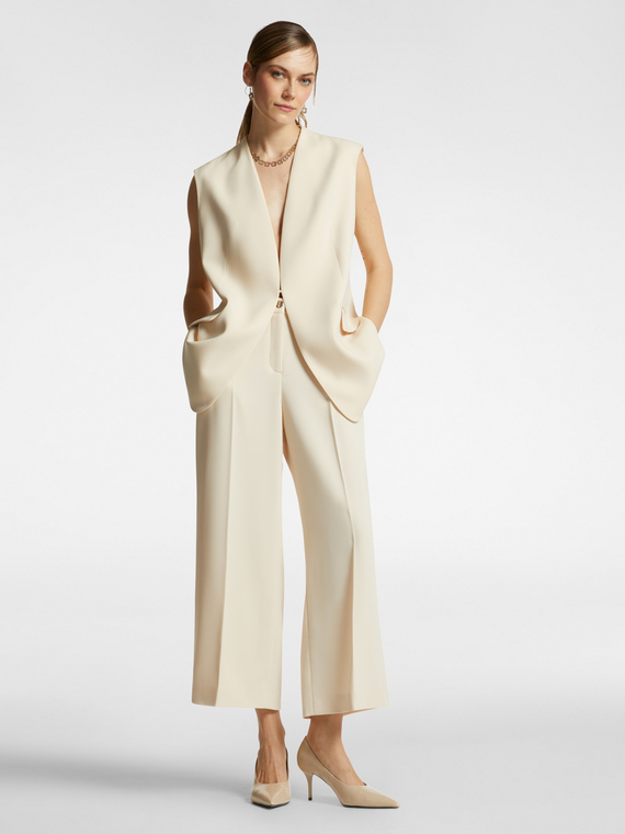 Elegante Cropped-Hose aus Cady-Krepp