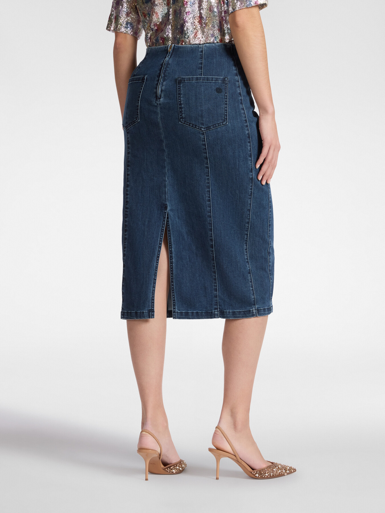 Falda midi de denim image number 1