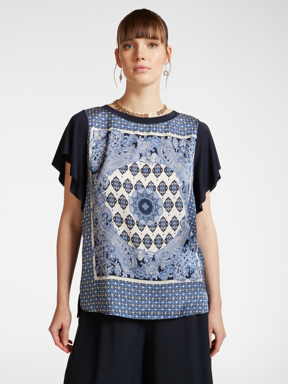 T-shirt with printed front