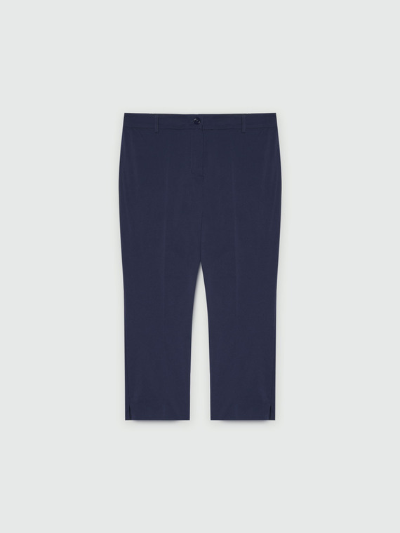Caprihose mit Schlitzen unten