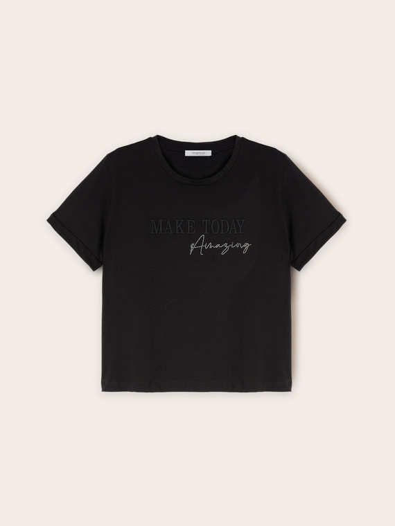 T-shirt boxy avec inscription brodée