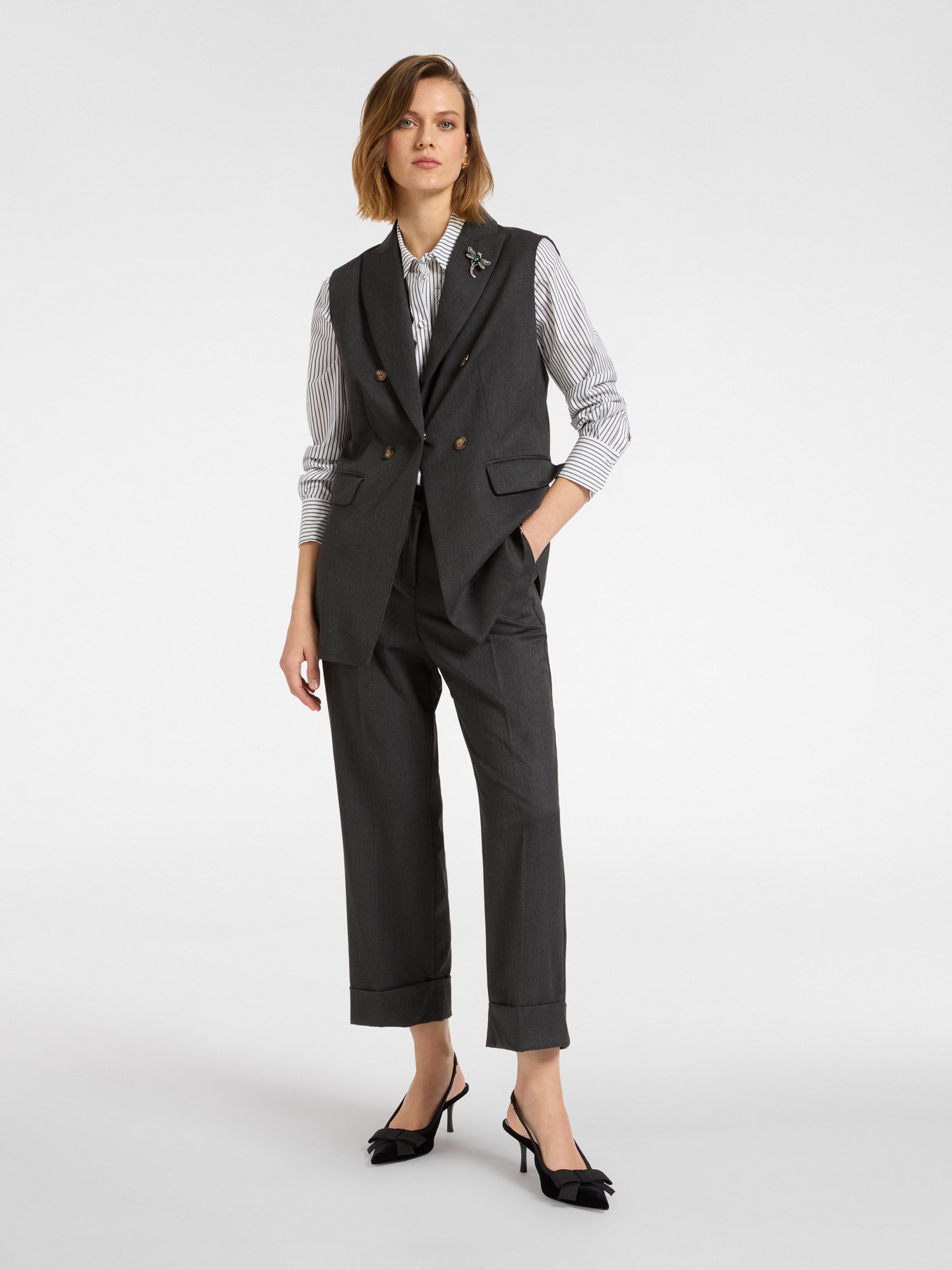 Pantaloni cropped con risvolto image number 0