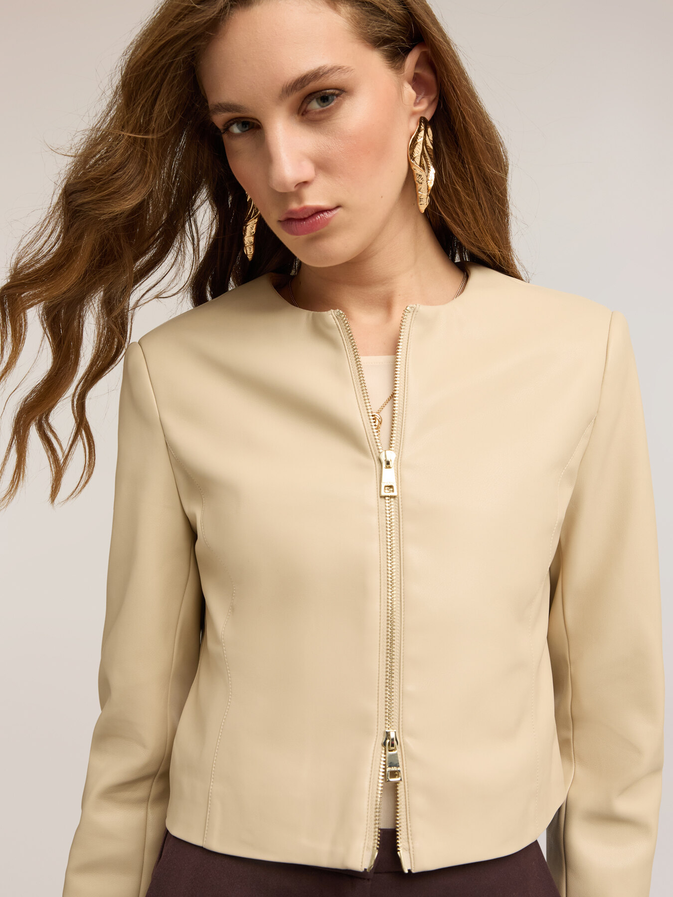 Veste courte en tissu enduit image number 3