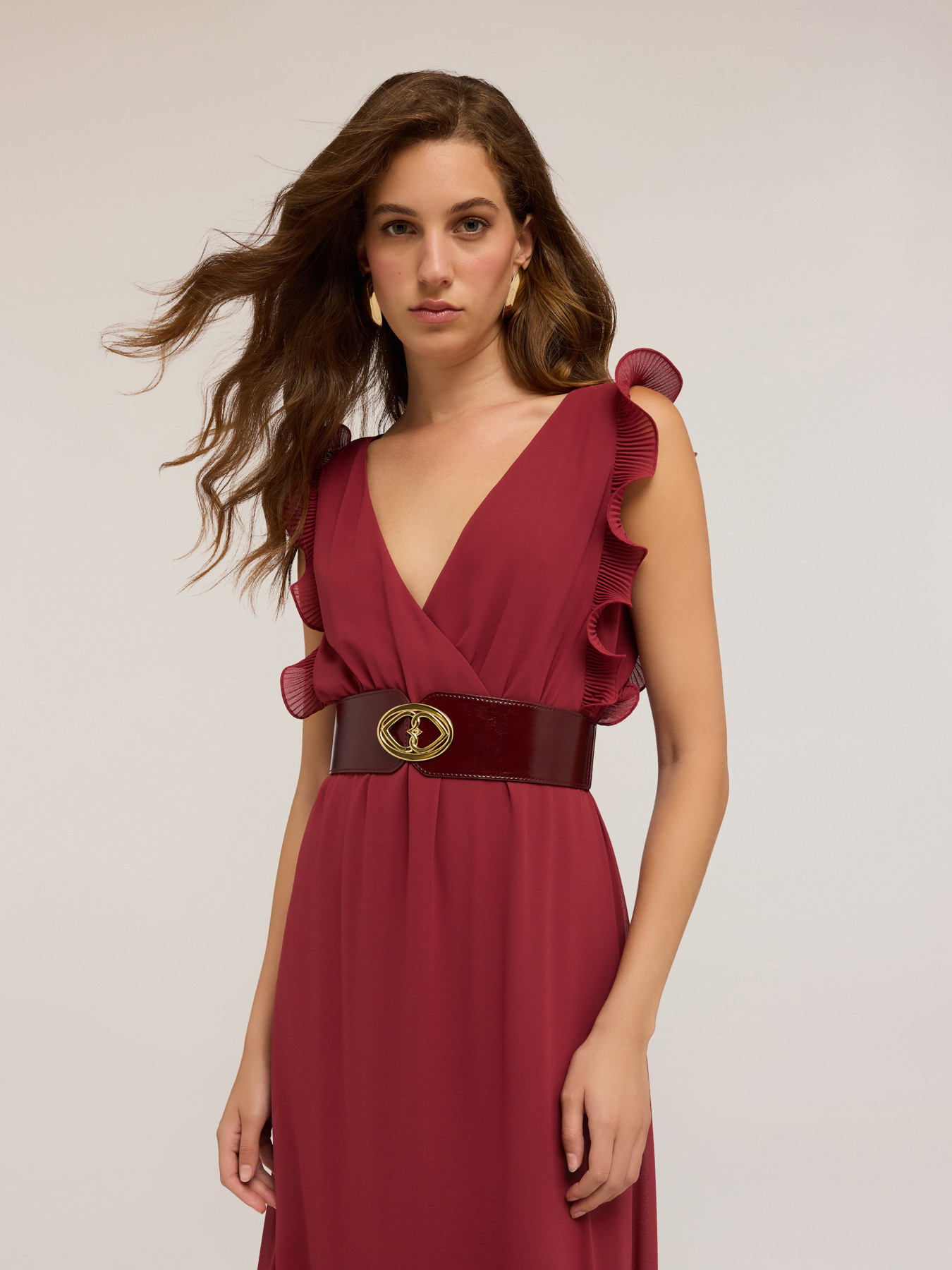 Long dress with pleated edges image number 0