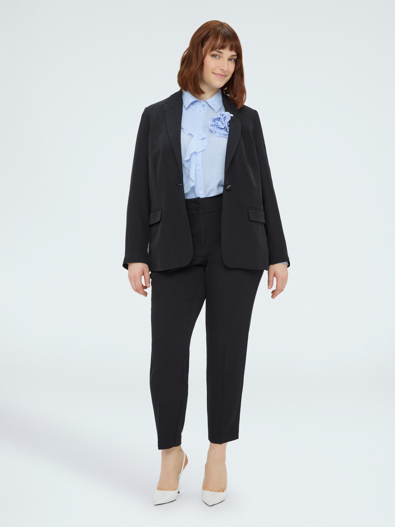 New York pants in stretch fabric image number 2