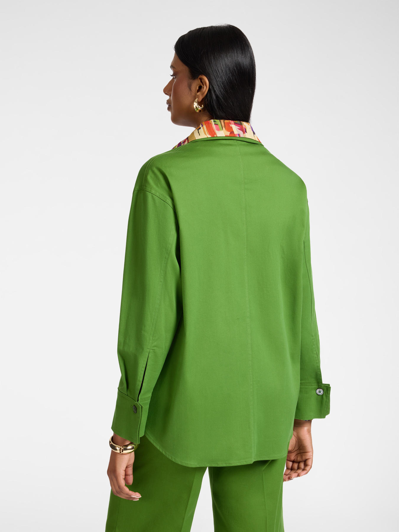 Camicia in gabardina con tasche image number 1