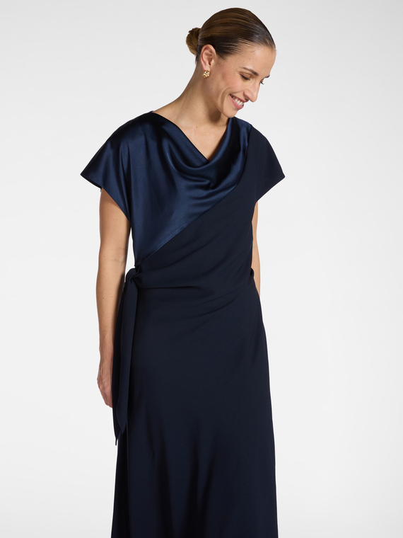 Long dress with side knot