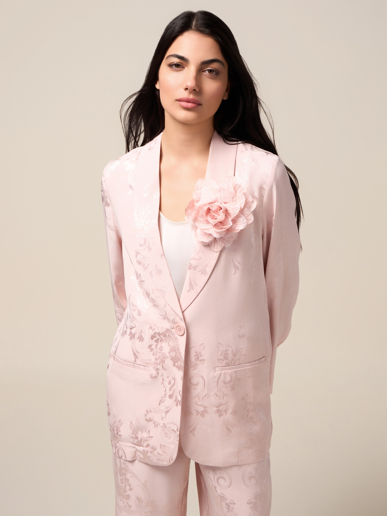 Jacquard blazer with brooch image number 0