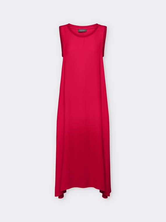 Langes Kleid mit gerippten Kanten