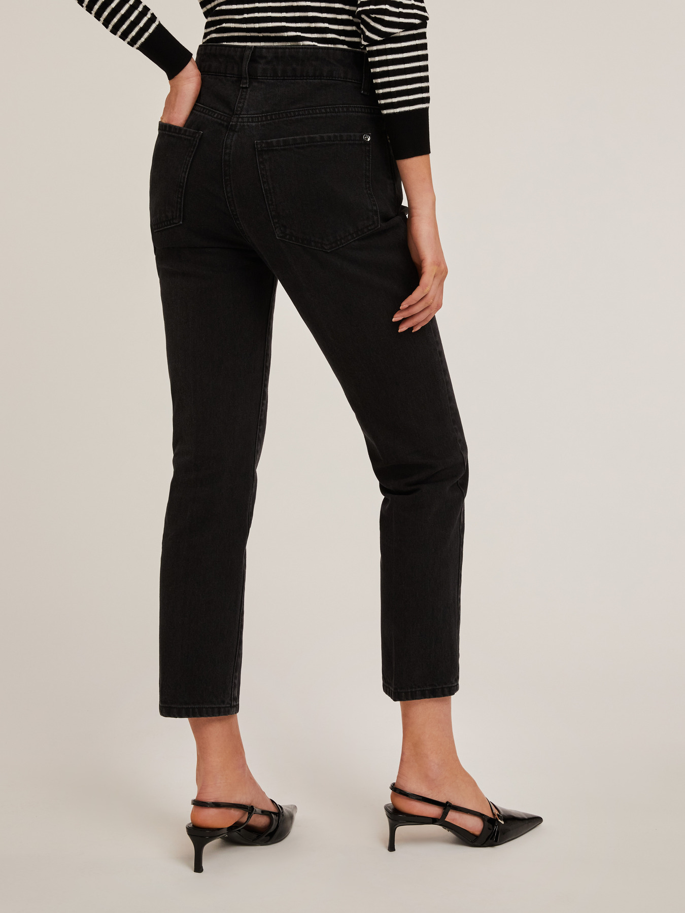 Regular fit stone washed jeans image number 2