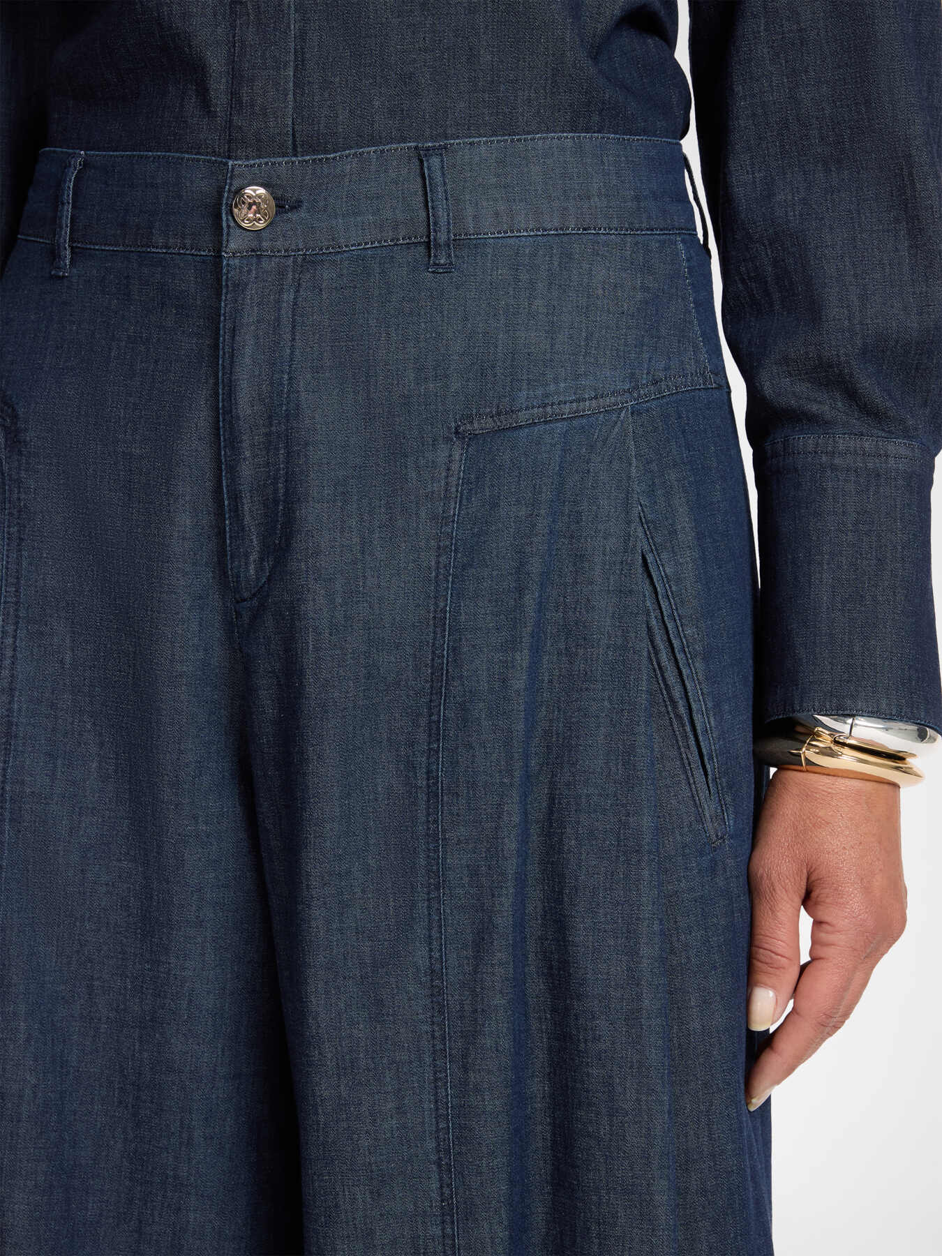Jeans wide leg in Chambray,  "Wanda" image number 3