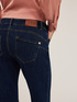 Vaqueros flare push up Elle image number 3