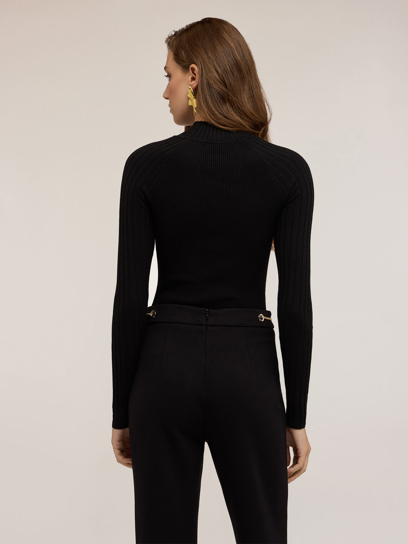 Fitted ribbed turtleneck sweater image number 1