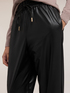 Pantaloni joggers din țesătură laminată image number 3