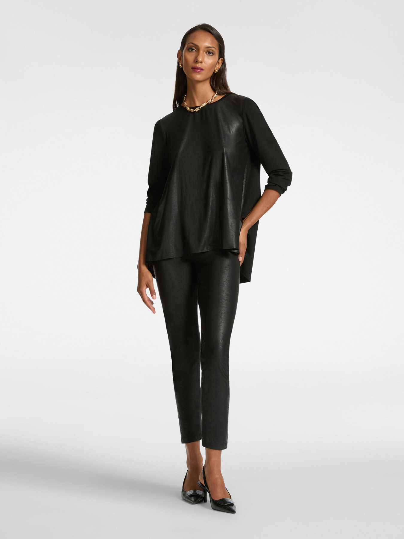 Relaxed fit T-shirt in two fabrics image number 2