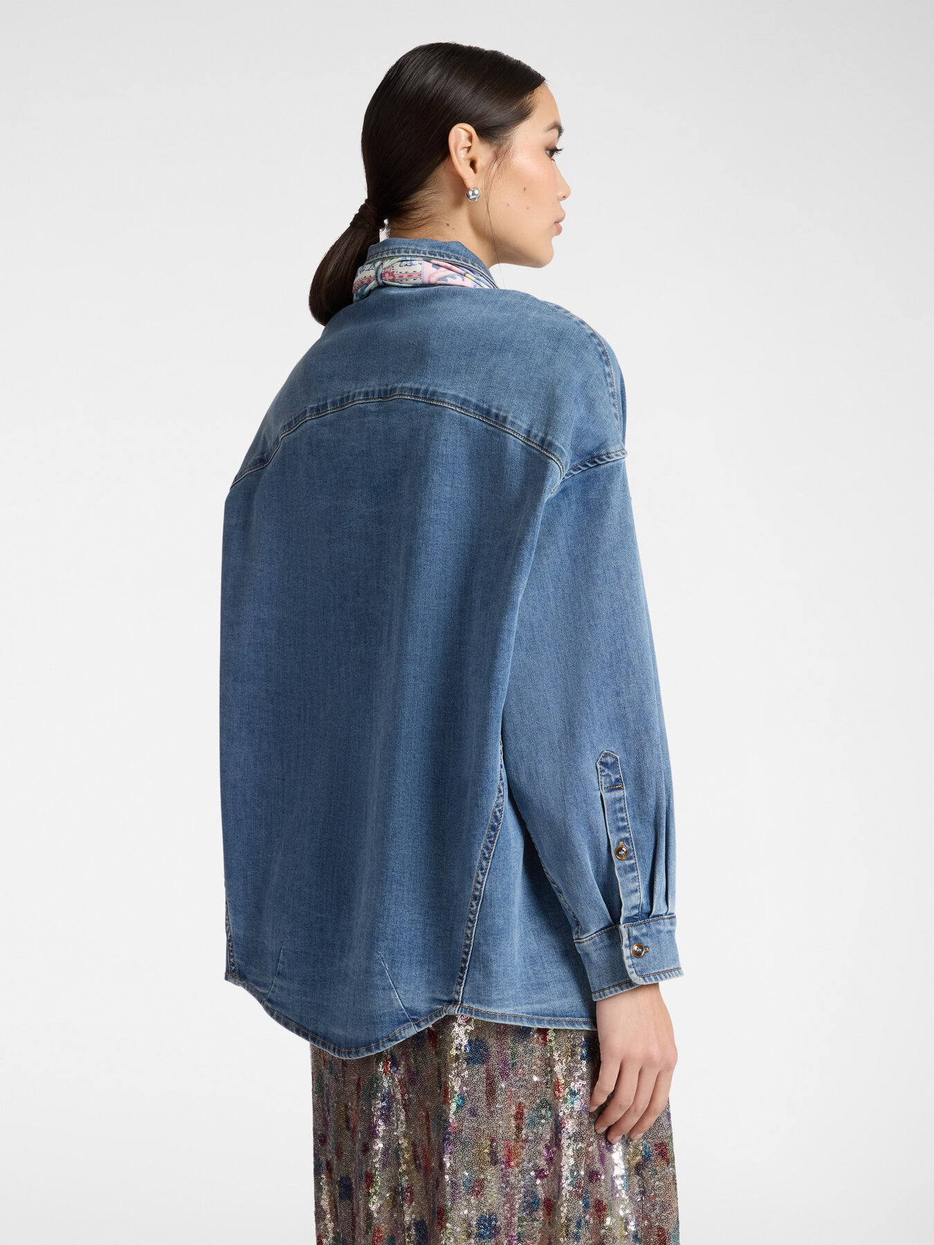 Camicia in denim washed con foulard image number 1