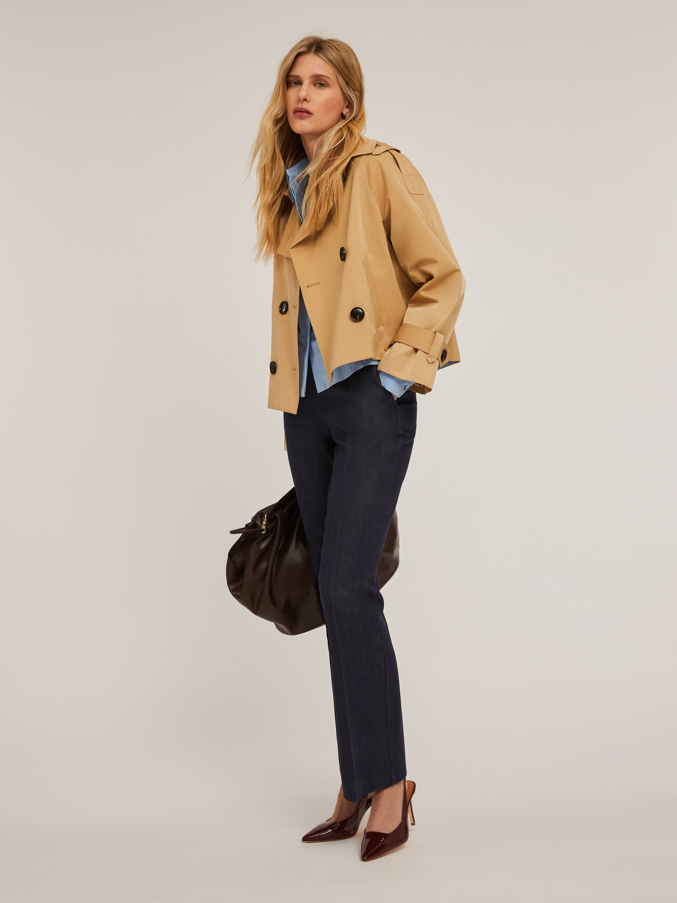 Flare-Jeans mit hohem Bund image number 3