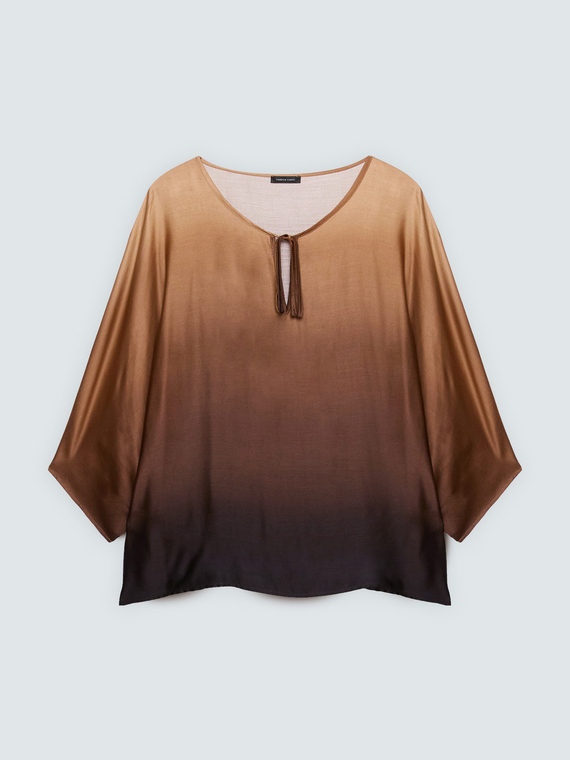 Blusa in raso effetto d&eacute;grad&eacute;