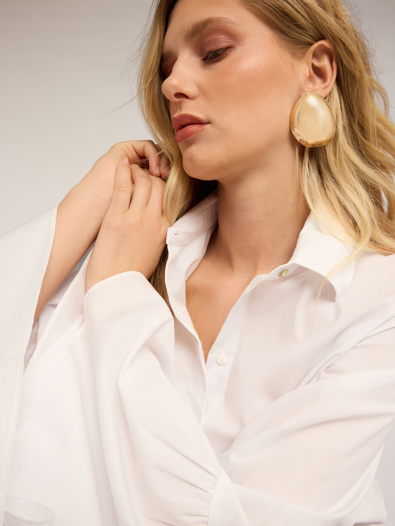 Chemise &agrave; manches &eacute;vas&eacute;es image number 3