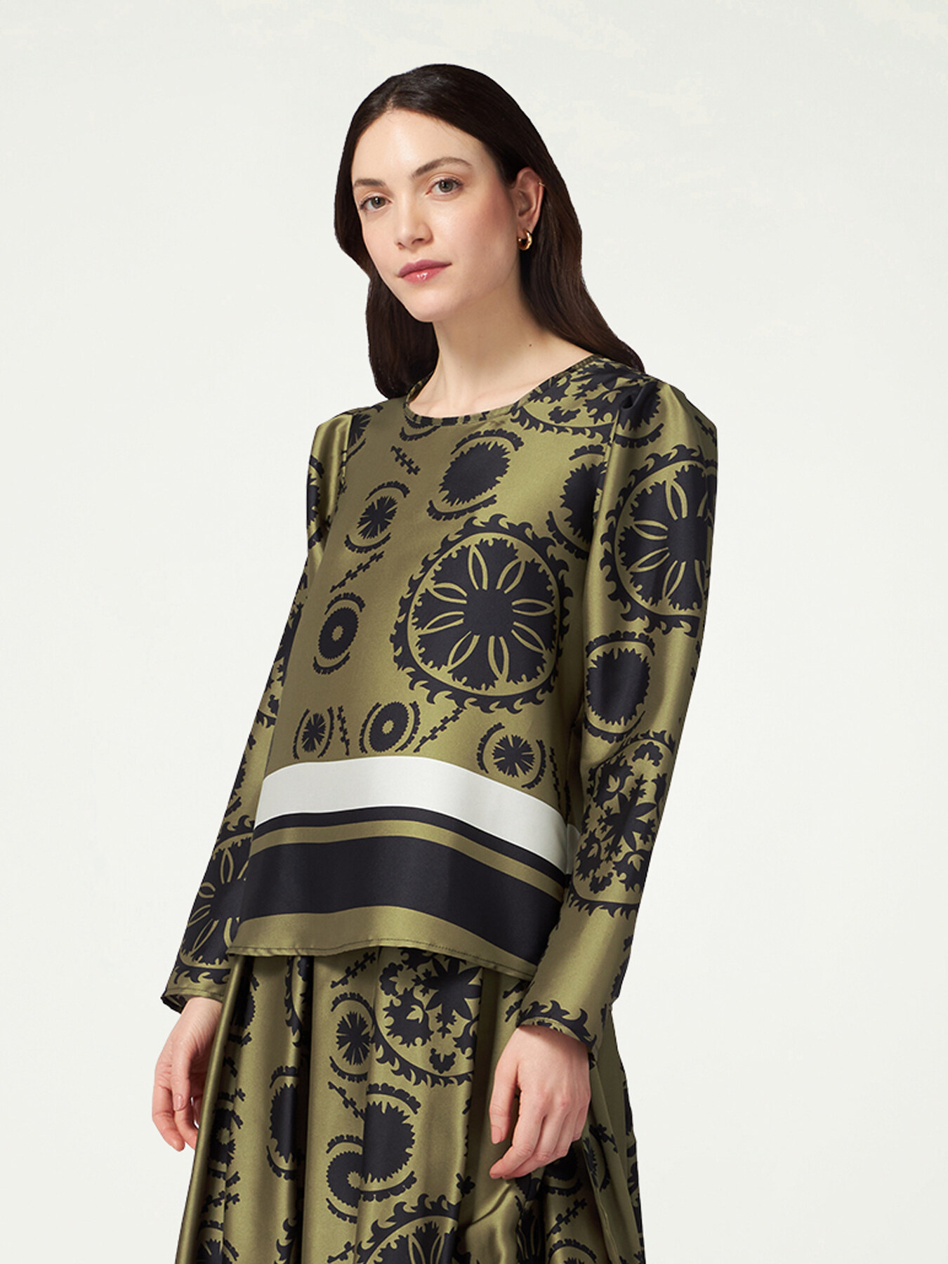 Blouse with ethnic pattern image number 0