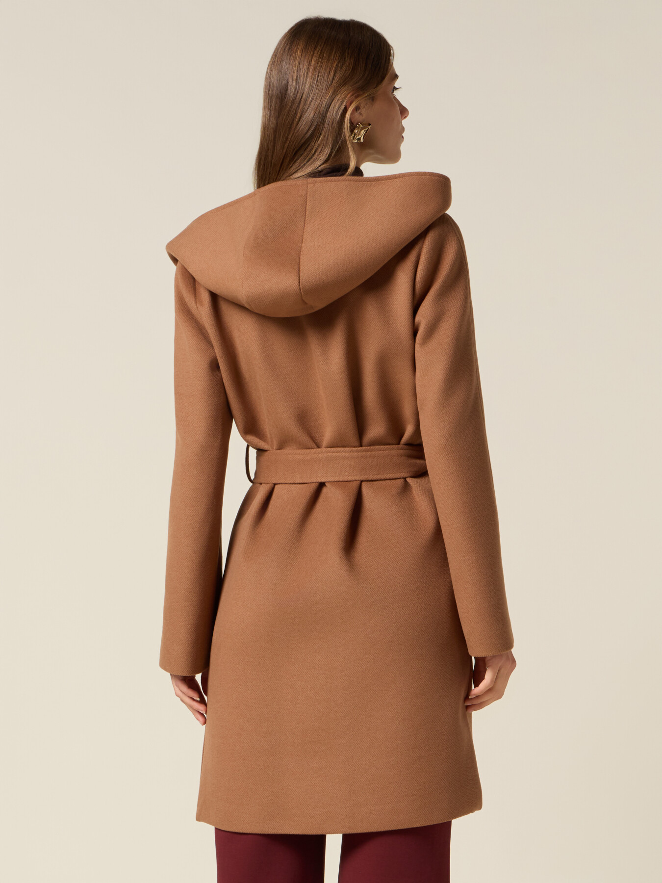 Hooded coat with belt image number 1