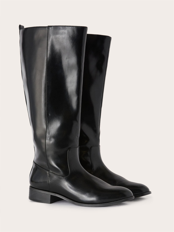 Botas bajas con tachuelas