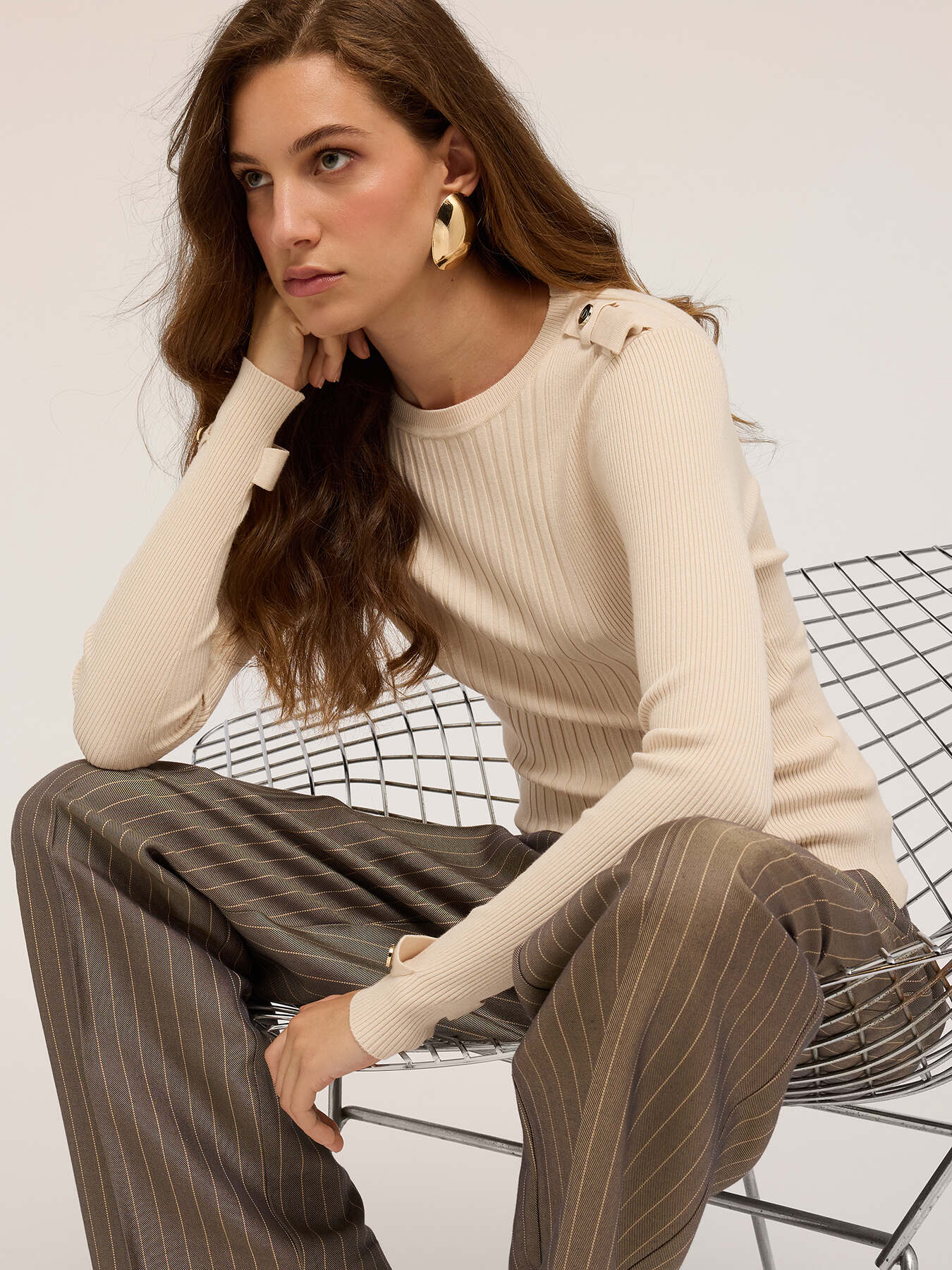 Ribbed sweater with epaulettes image number 3