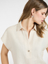 Short-sleeve linen blouse image number 3