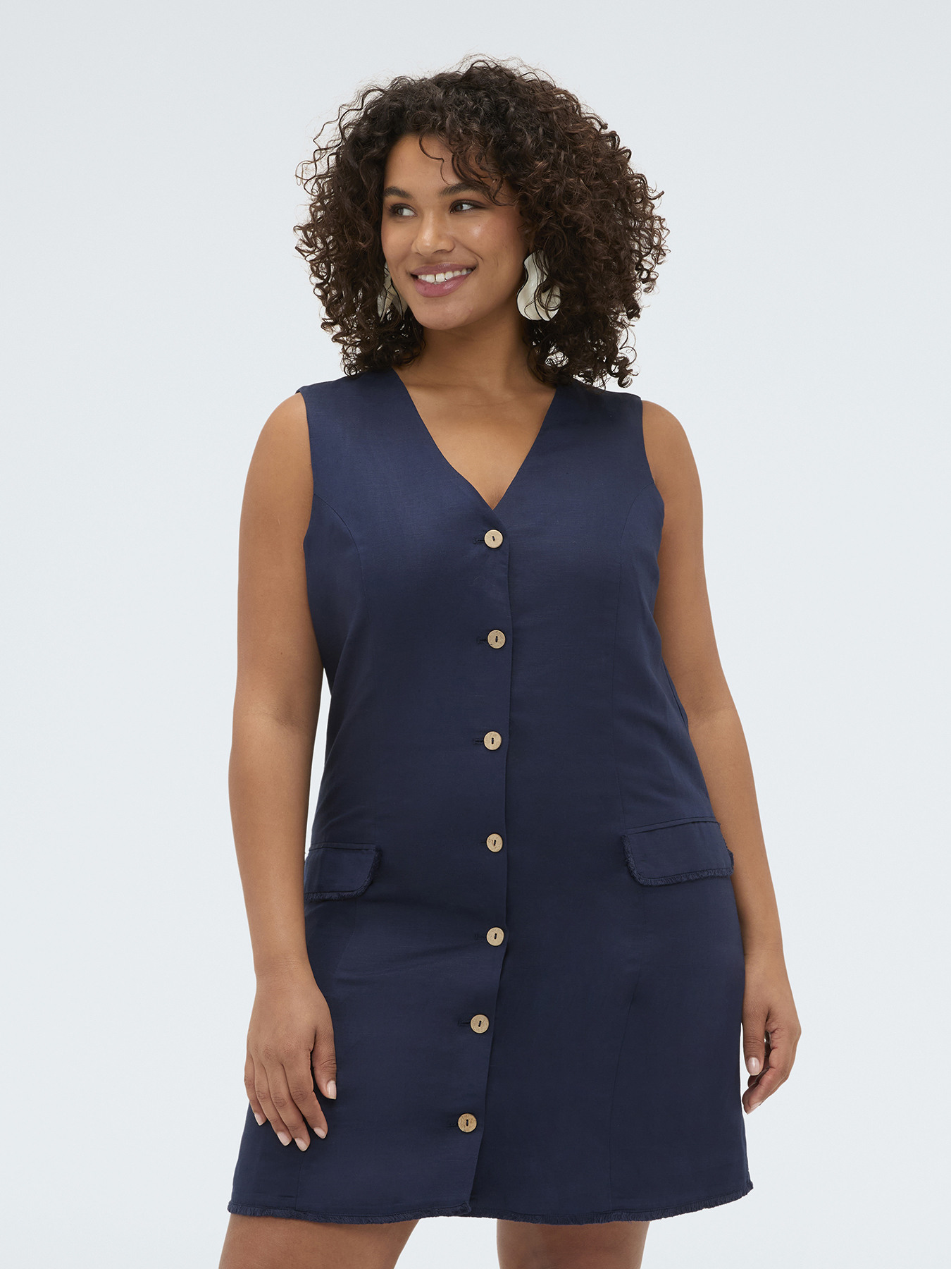 Linen and viscose blend shirtdress image number 2