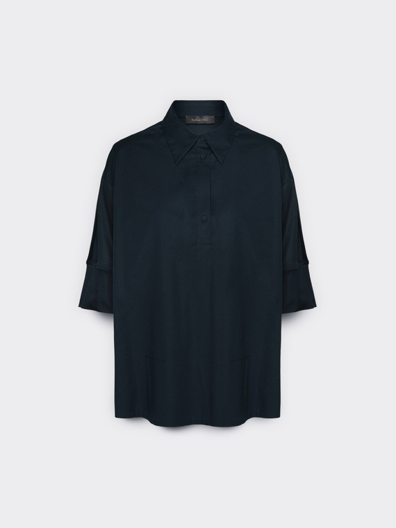 Boxy blouse with three-quarter sleeves
