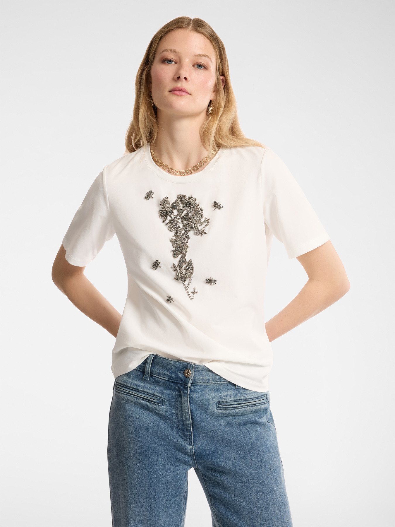 T-shirt with floral embroidery image number 0
