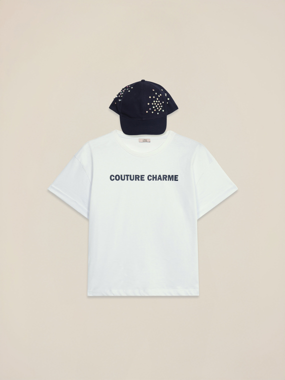 T-shirt con berretto coordinato