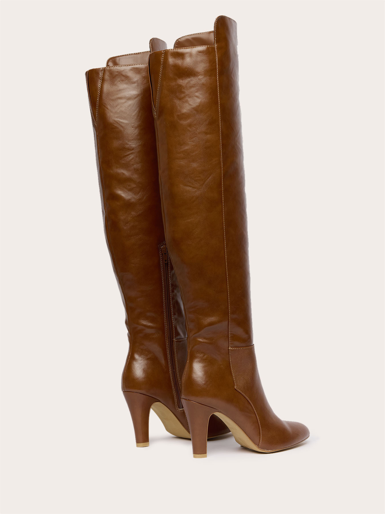High-heeled boots image number 3