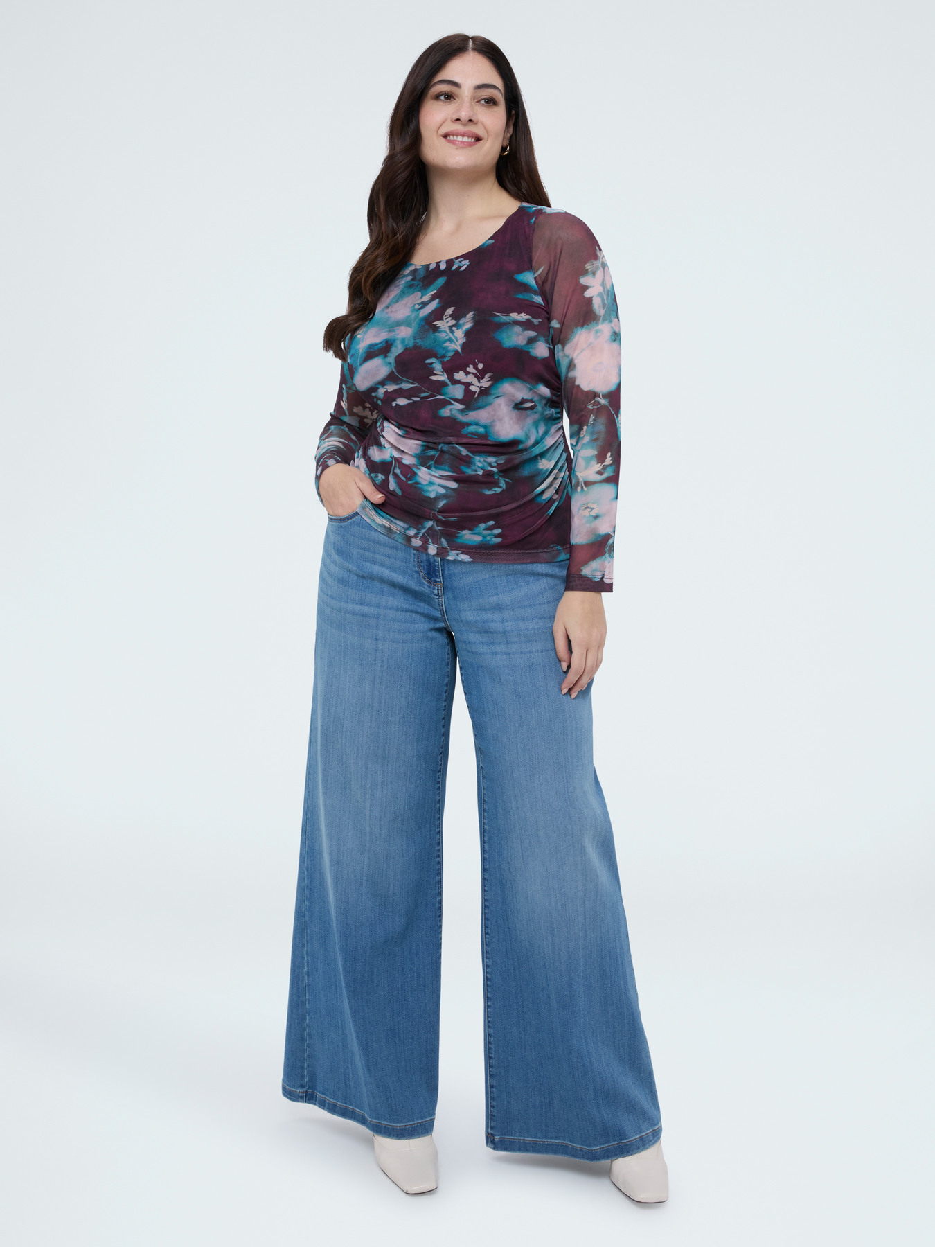 T-shirt in tulle con stampa floreale image number 2