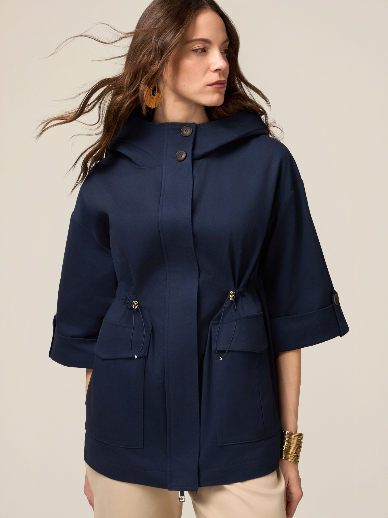 Cotton parka with hood image number 0