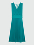 Plissee-Kleid mit V-Ausschnitt image number 4