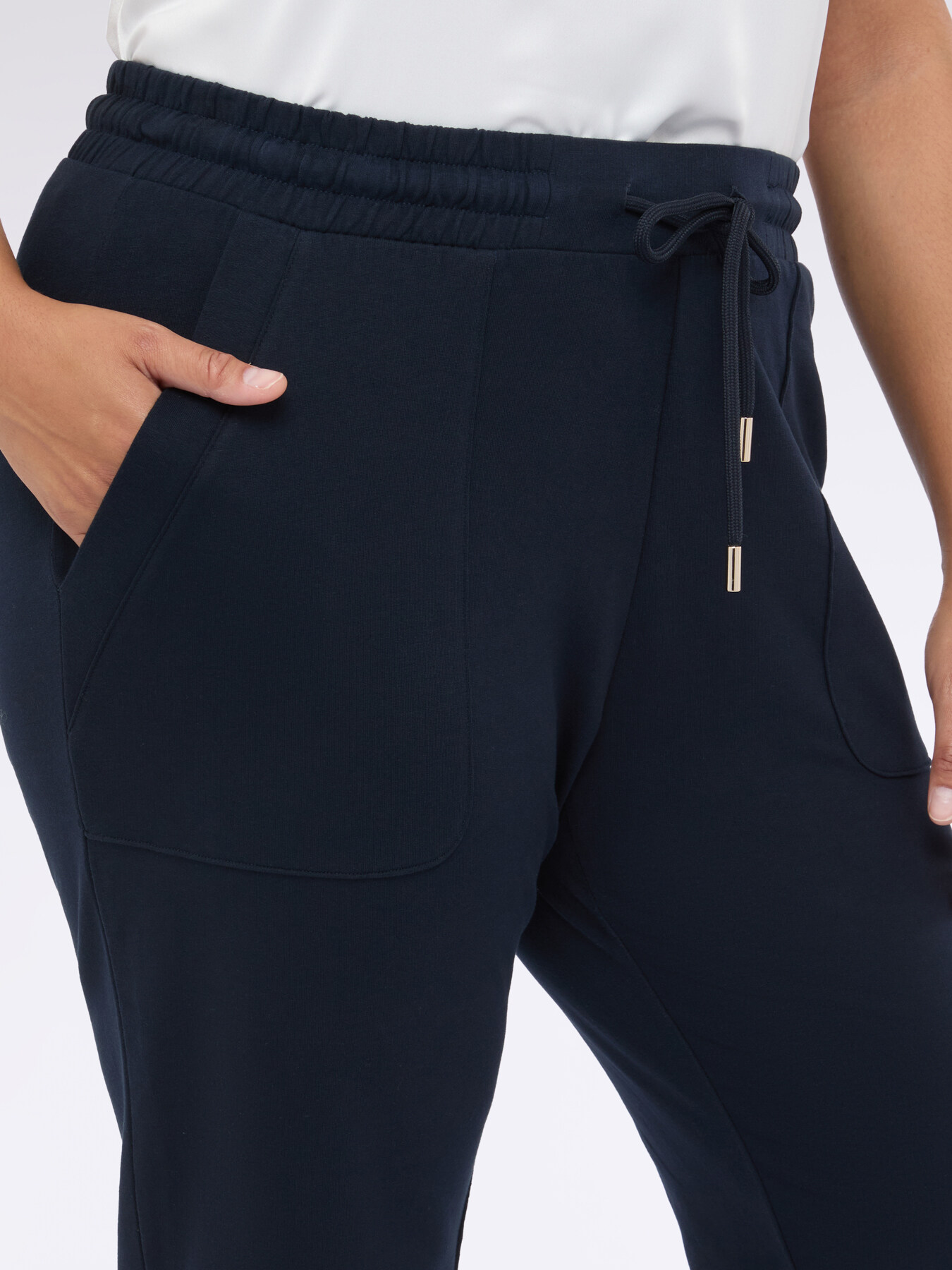 Cotton sweatpants with drawstring image number 3