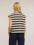 T-shirt smanicata a righe image number 1