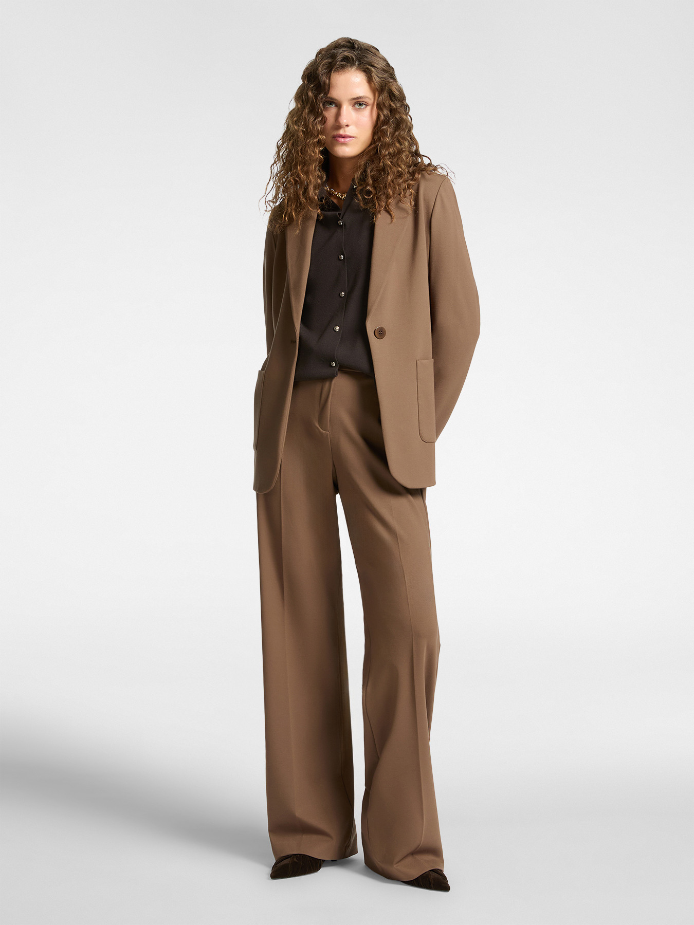 Pantalon homme en point milanais image number 0