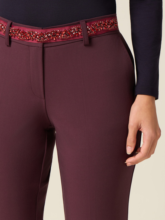 Curea din țesătură cu aplicații