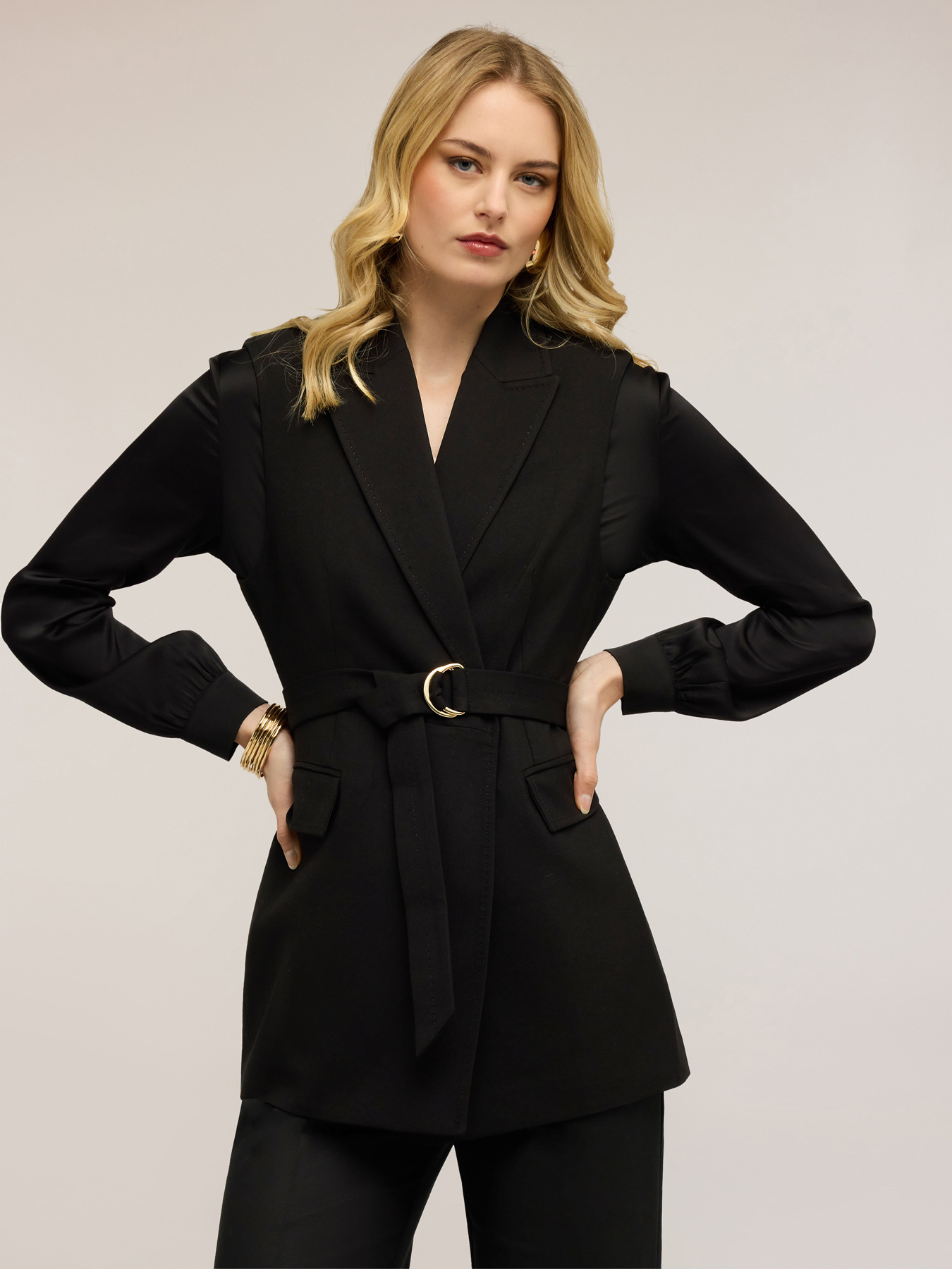 Double-breasted belted vest image number 2