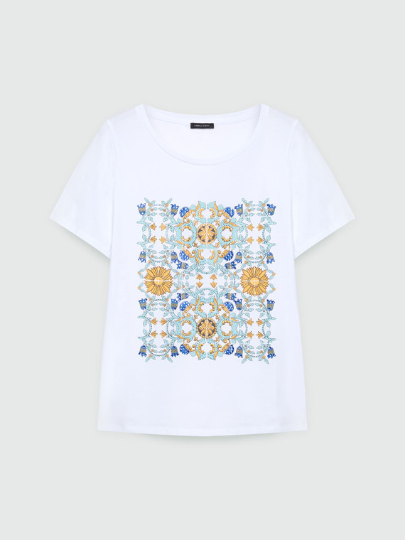 T-shirt with majolica print