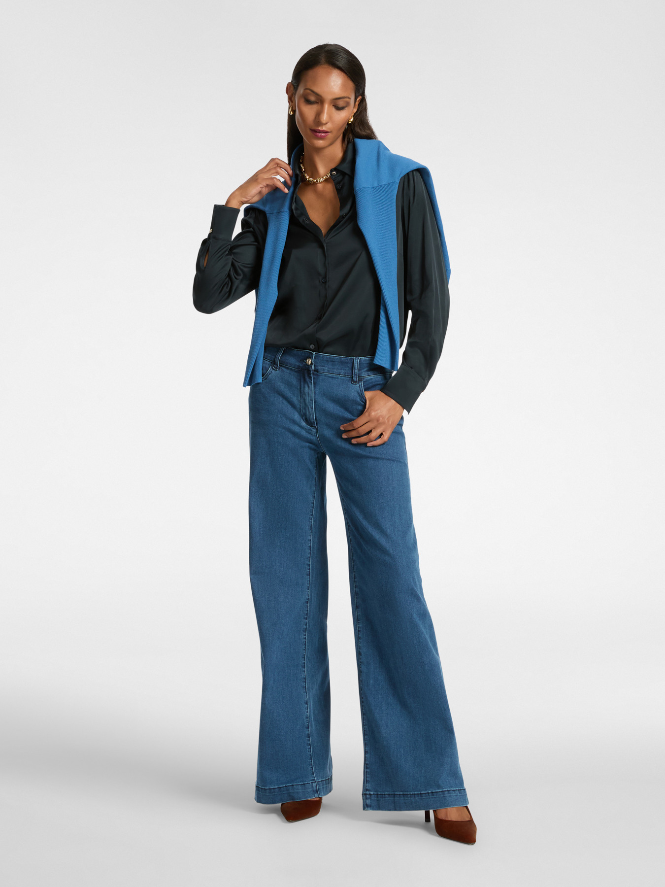 Stretch satin shirt image number 2