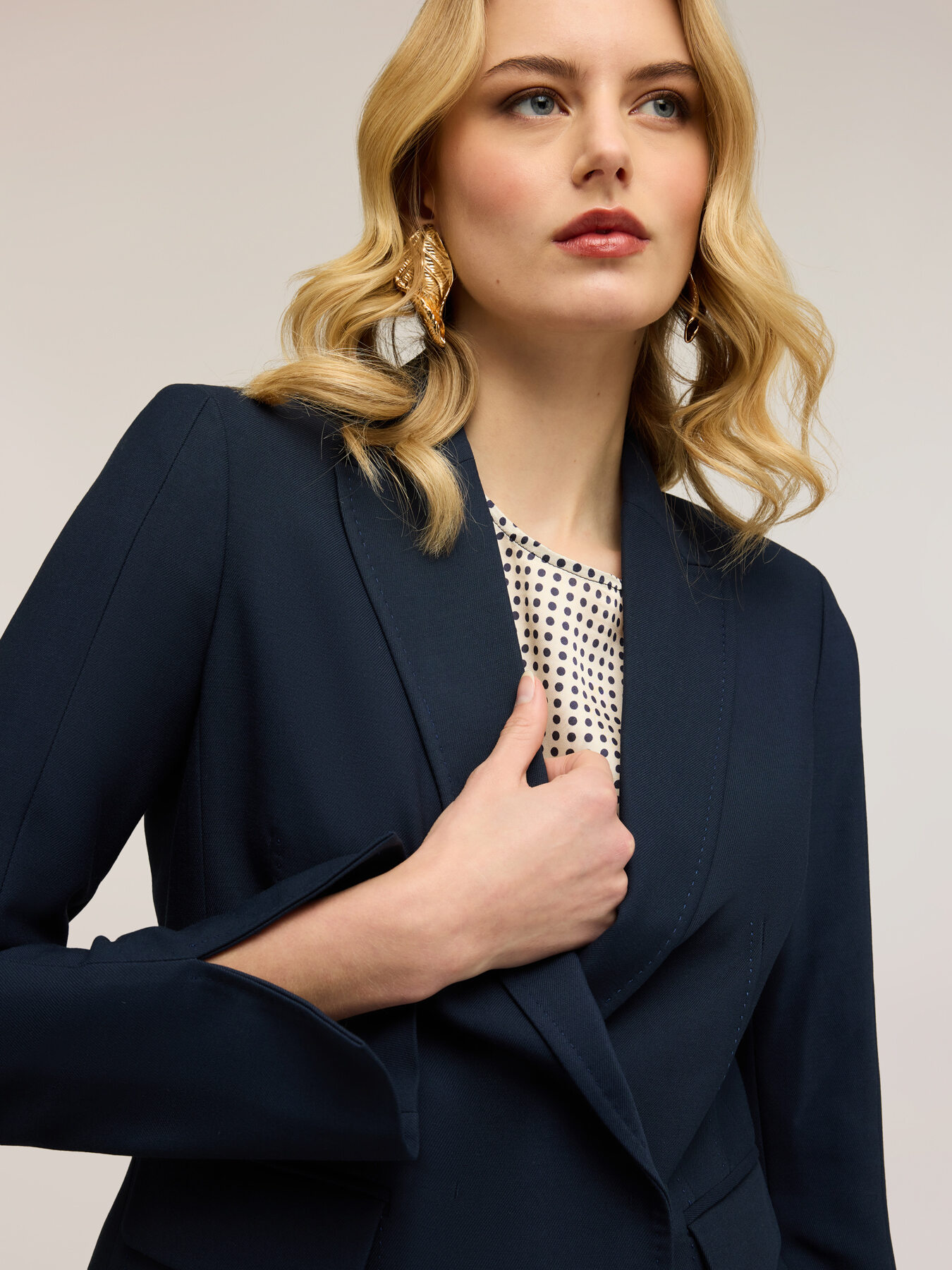 Blazer with slit at sleeve hem image number 3