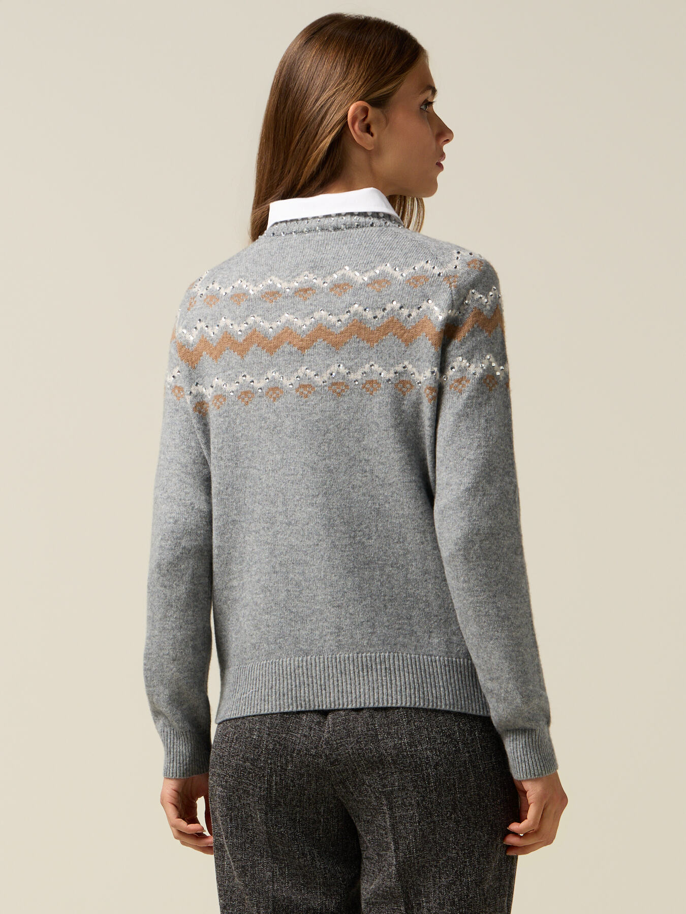 Maglia jacquard misto lana con applicazioni image number 1